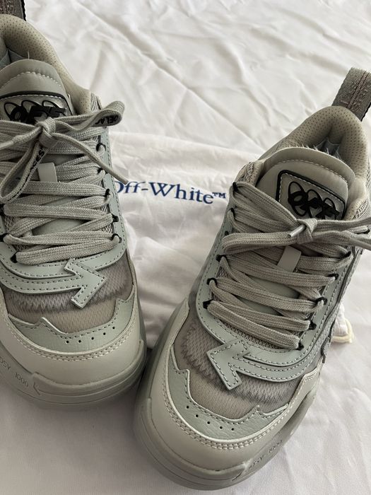 Off White Odsy Modelul 1000
