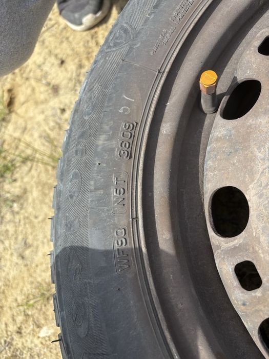 Зимни гуми 185/60/R15 firestone с джанти