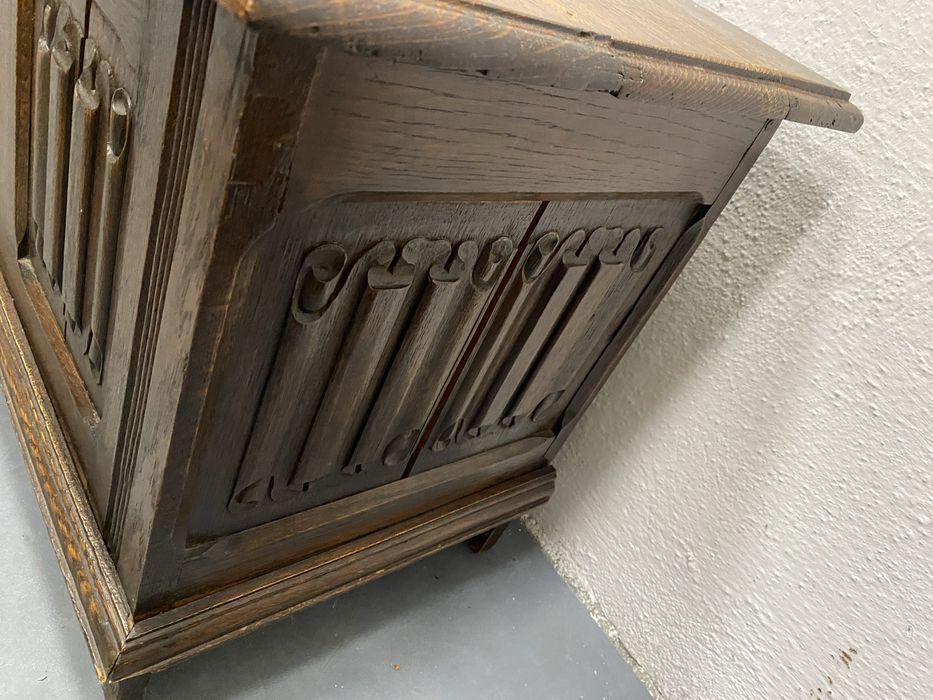 Френски сандък от дъб скрин холна маса  пейка