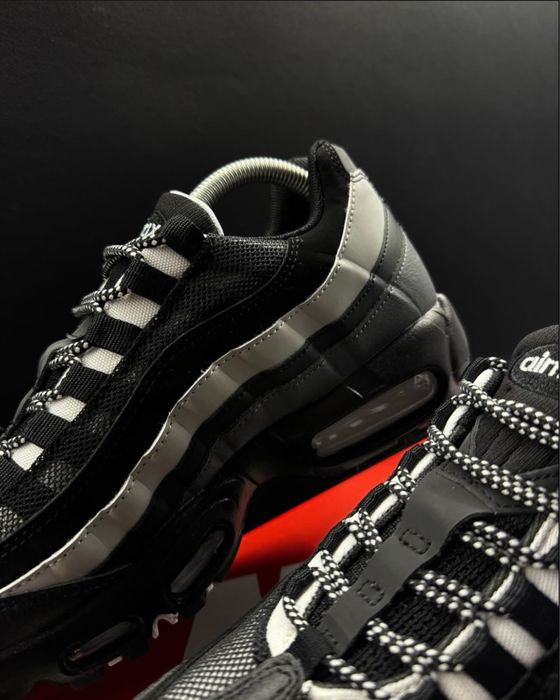Nike Air Max 95 Essential Black Smoke Grey - 40,41,46
