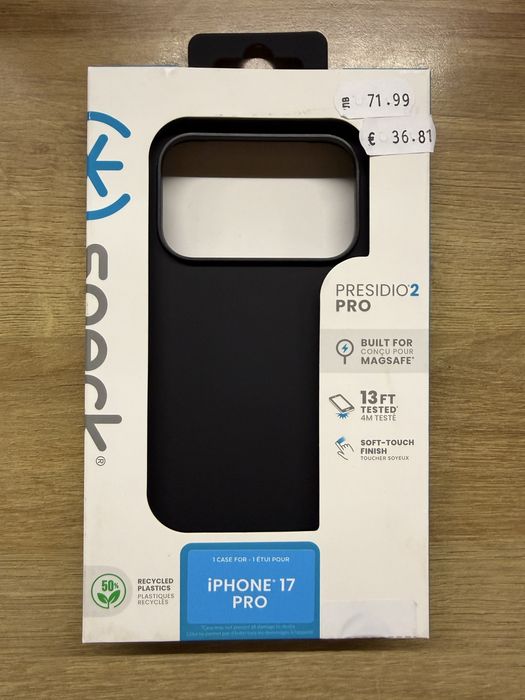 НОВ Кейс Iphone 17 pro