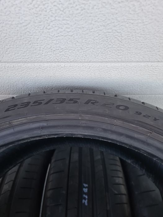 Летни гуми 4 броя PIRELLI PZero 235 35 R20 дот 2221