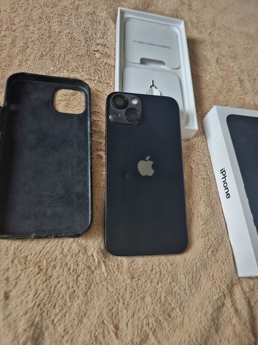 Телефон Apple Iphone 13