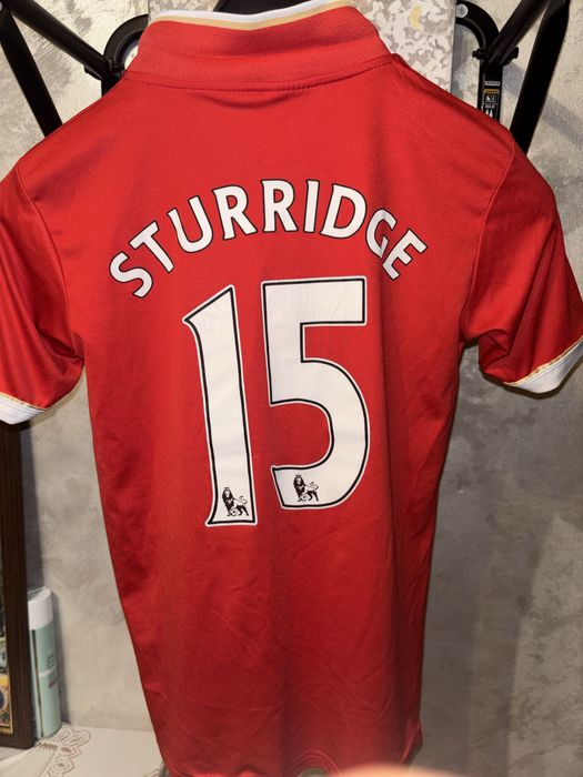 Vand tricou de fotbal cu Liverpool