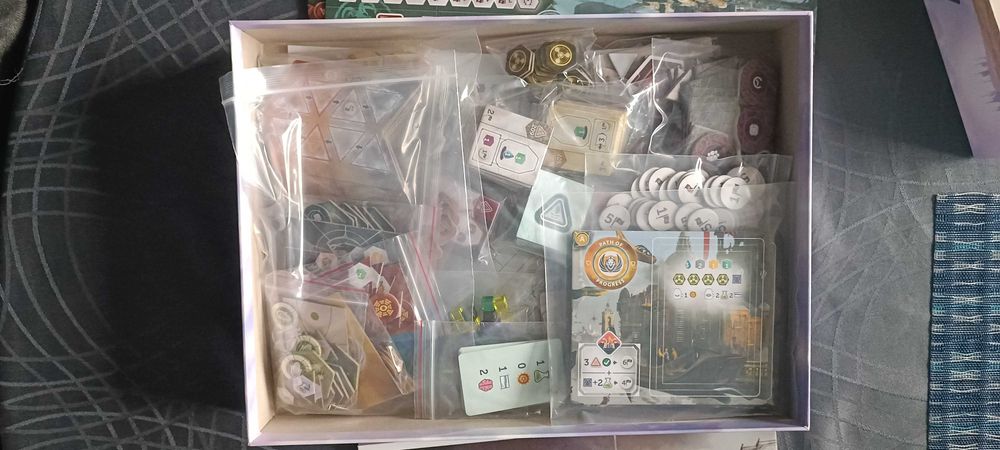 Настолна игра Anachrony Essential Edition