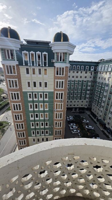 Tinchlik plaza oldida 1 xona kv