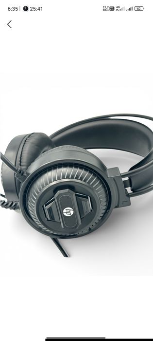 HP quloqchinlar, naushniklar kampyuter u-n.Ishlatib sinovdan oʻtkazilg