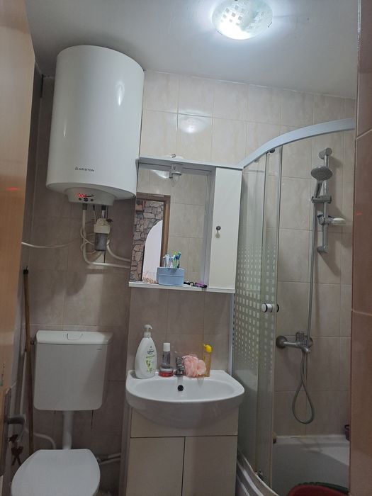 Garsoniera de vanzare