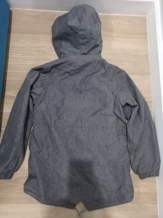 Продаю ветровку для мальчика