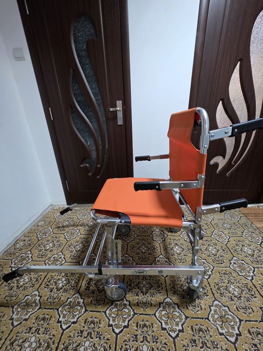 Scaun cu roti de transfer pliabil