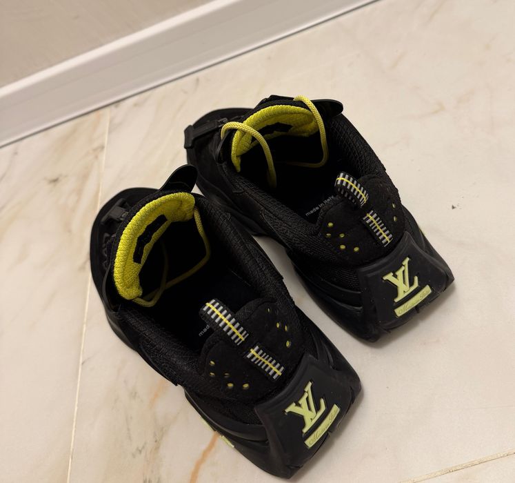 Louis Vuitton обувки