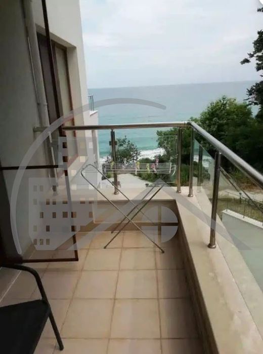 Продава се Двустаен апартамент в Бяла - 58 кв.м за 1190 €/кв.м - Снимка #2