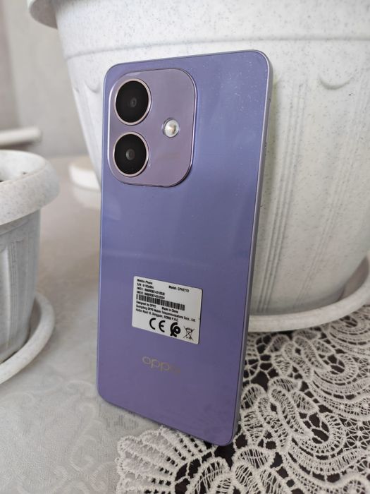 OPPO A5i / Зарядка в комплекте