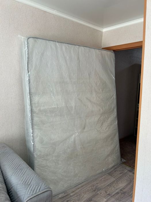 Продам матрас 160/200