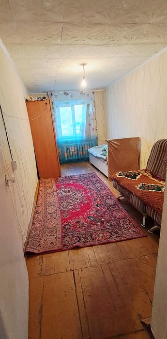 Продам квартиру 3х комнатную на 1 этаже частично мебилированная – pohled 5