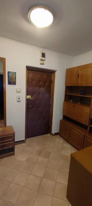Dau în chirie apartament în Cluj-Napoca