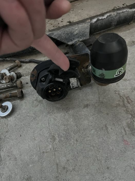 Фаркоп автомобильный