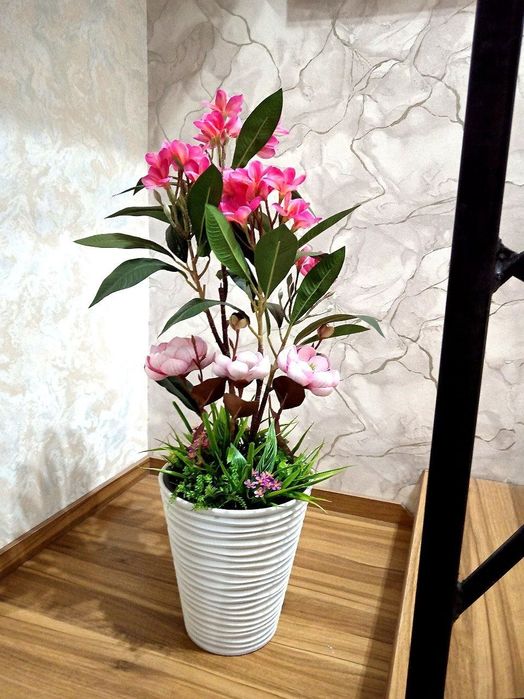 Искусственные цветы для офиса. Суний гуллар