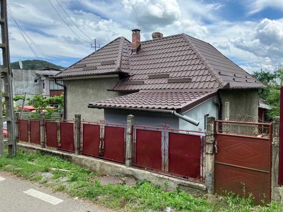 Vand casa in comuna Mociu