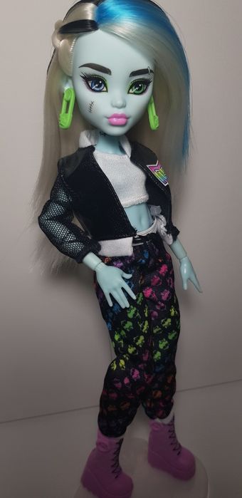 КРАЙНА ЦЕНА Monster high unreleased welcome committee fashion pack