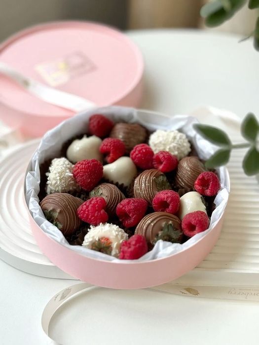 Chocoberry shokoladli qulupnoy