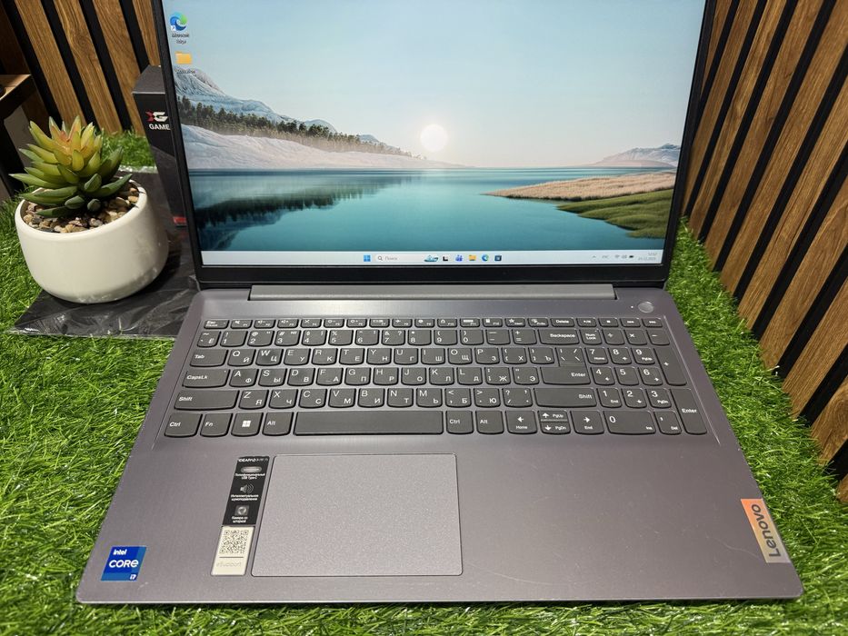 Ноутбук Lenovo ideaPad 3 Core i7-1255U|Ram8GB|SSD512GB|UHD Graphics|