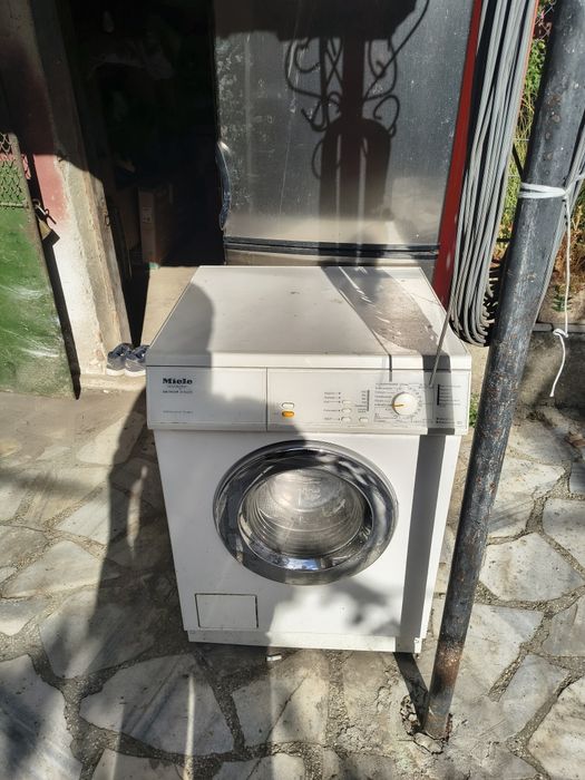 Пералня Miele на части