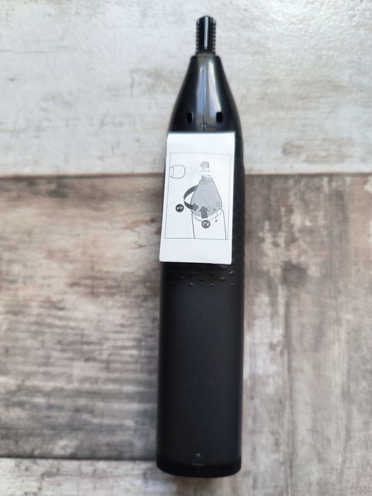 Тример/машинка PHILIPS за нос, уши и вежди за мокра и суха употреба -