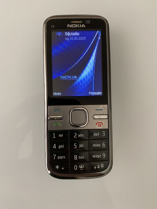 Nokia C 5 перфектна