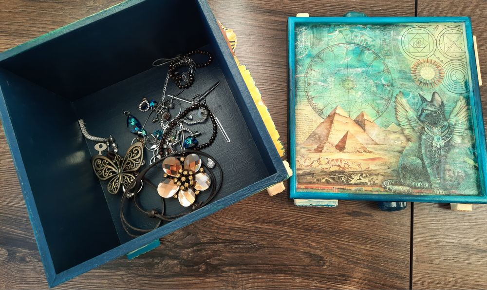 Кутия за бижута.