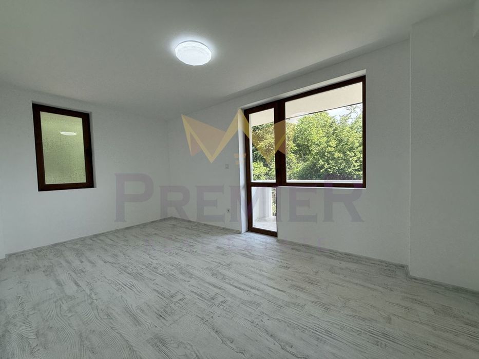 Продава се Къща в с. Оброчище, Област Добрич - 165 кв.м за 1394 €/кв.м - Снимка #6