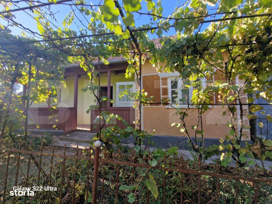 Casa de vanazare, 80 mp, teren de 1.000 mp, zona Berchiesu - Frata