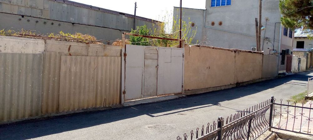 Продается дом по улице Ахангаранской 5.2 сотки город Бухара