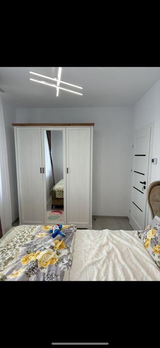 Inchiriez apartamen cu 3 camere mobilat/utilat ,Concept 9