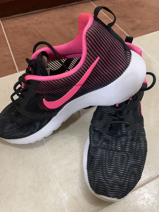 Дамски маратонки”Nike”