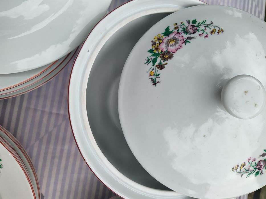 Стар български порцеланов сервиз