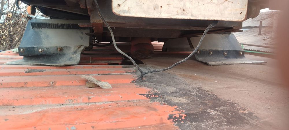 Автозапчасти на грузовой автомобиль
