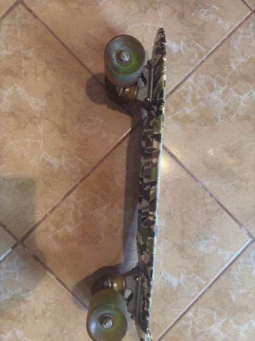 Vând penny board