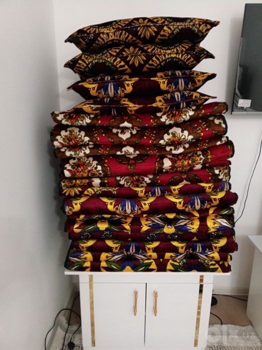 Toza baxmal yakandozlar sotiladi