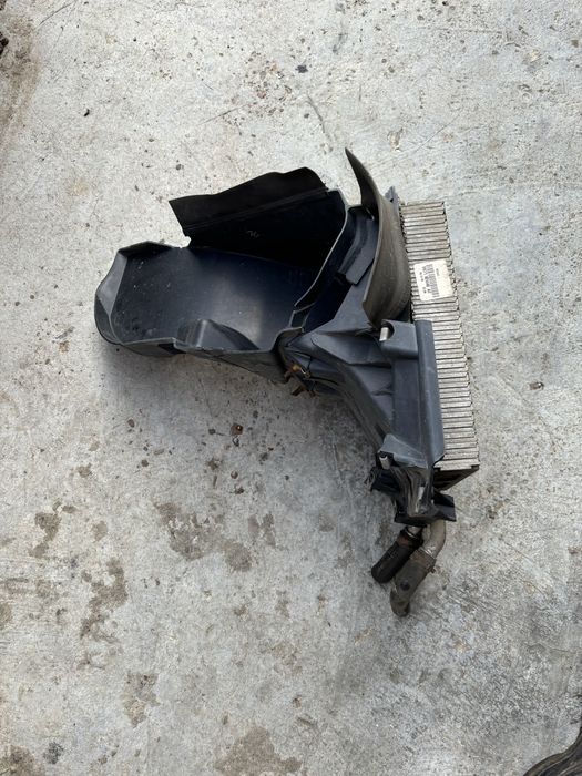 Radiator racire antigel auxiliar Jaguar XF 2.2 diesel