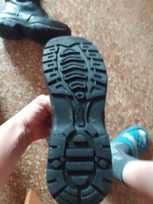 Продам Берцы 41 р. В отличном состоянии.