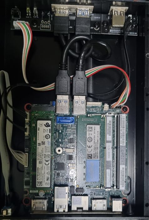 Intel nuc7 i5-7300u  8gb 128gb Zara Made in USA racire pasiva radiator