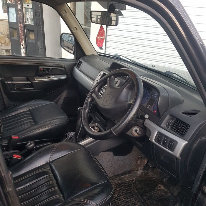 Мицубиши паджеро пинин 2.0 бензин 130кс