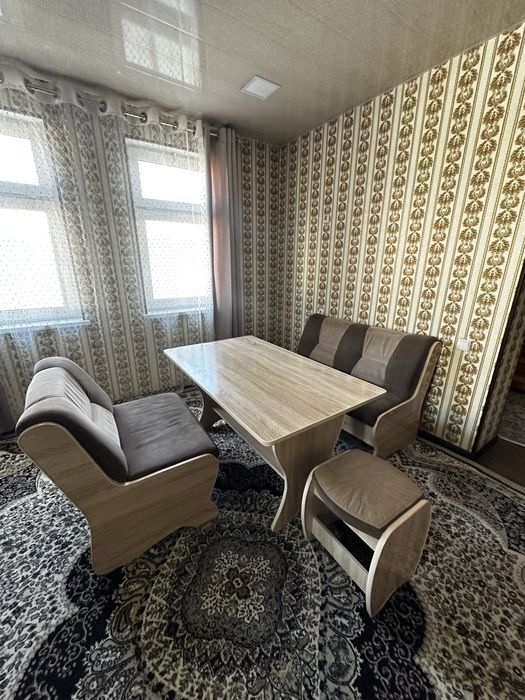 Yumshoq mebel stoli bilan sotiladi