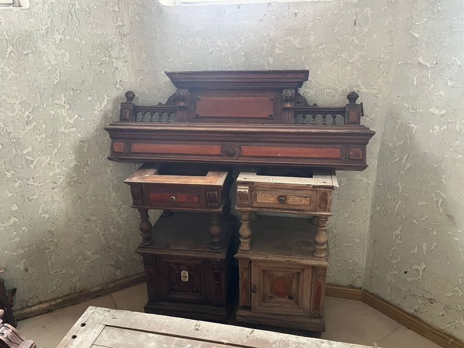 Антикварная мебель