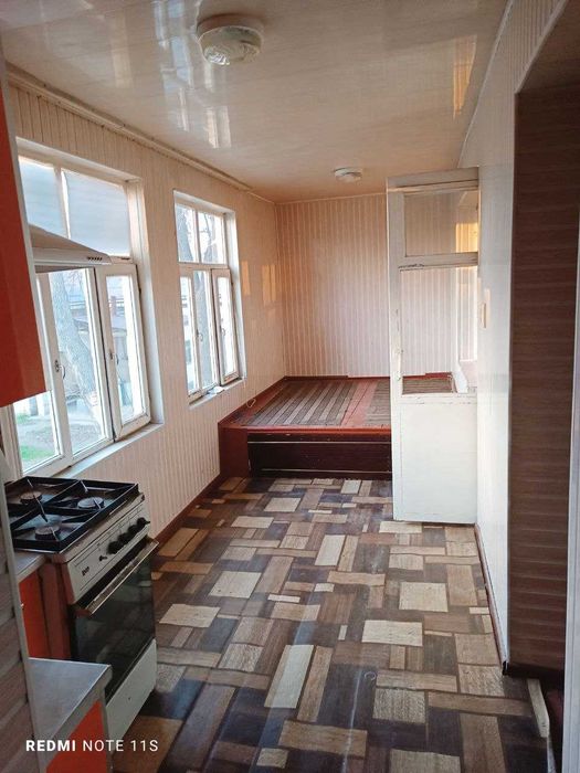 Квартира сотилади 2 хонали (3 хонали килинган)