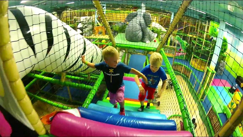 Лабиринты и игровые зоны