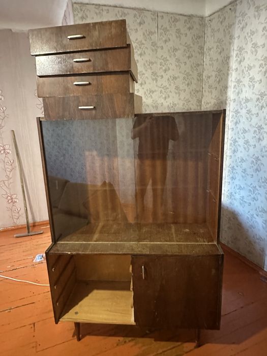 Бесплатно кровать и две стенки самовывоз
