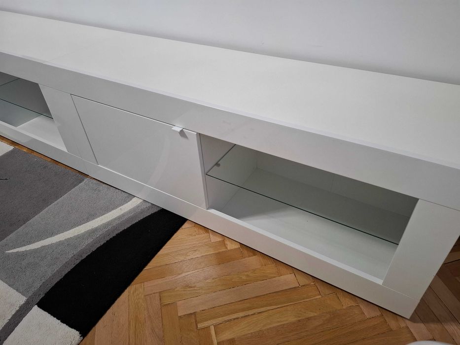 Mobila living alb lucios