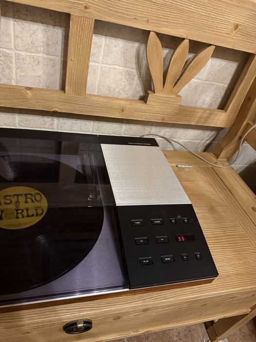 Pick up Bang & Olufsen Beogram 6002